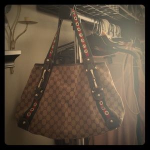 Gucci Pelham medium shoulder bag